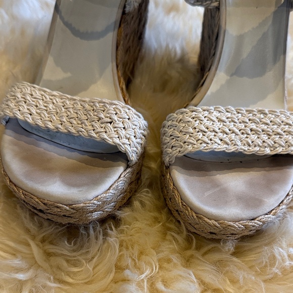 Stuart Weitzman Tan Woven Wedge Sandals - Picture 4 of 13